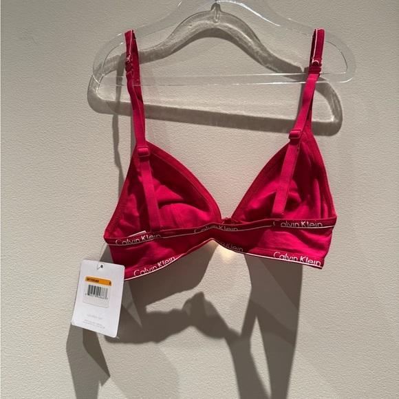 NWT- Calvin Klein Bra Pink/Red Color Size Small - Picture 2 of 6